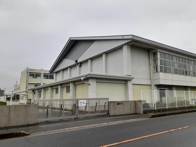 鈴鹿市立長太小学校：710m