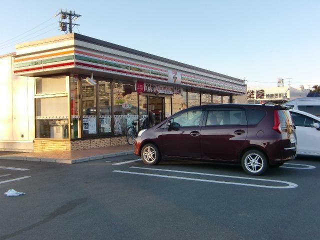 セブンイレブン鈴鹿岡田1丁目店：197m