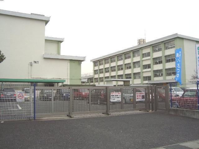 鈴鹿市立玉垣小学校：777m