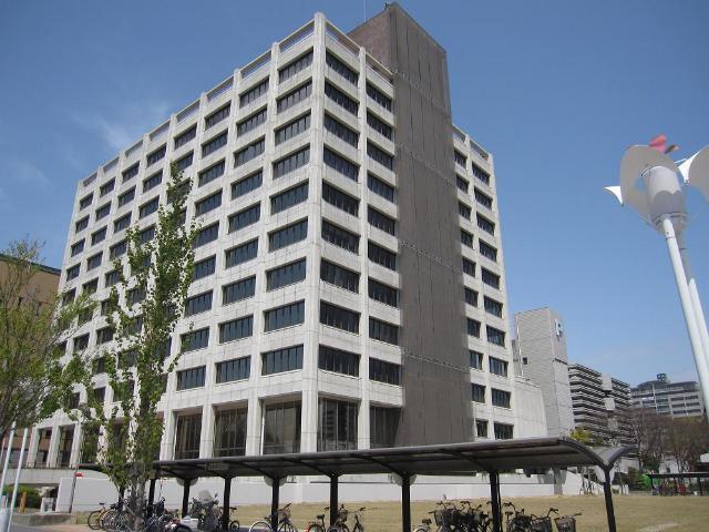 四日市市役所：980m