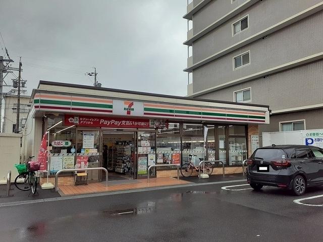 セブンイレブン白子駅前店：500m