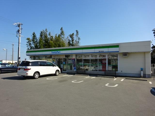 ファミリーマート鈴鹿下箕田店：788m