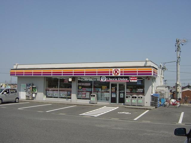 コンビニ：1300m