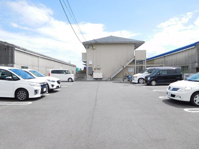 グランツァ（206） 駐車場