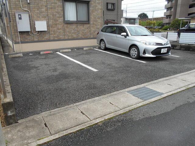 セジュールシーダ（203） 駐車場