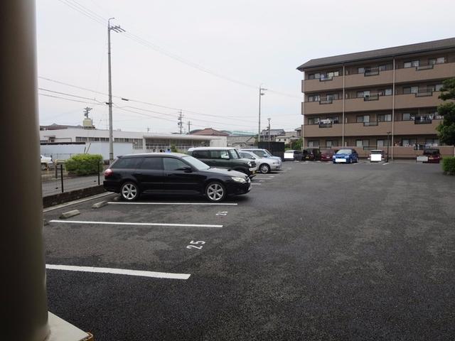 マンションマルカ　サウス（307） 駐車場