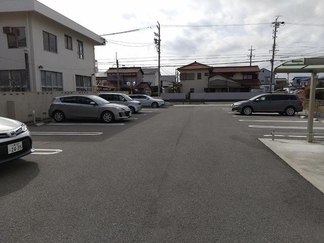 サクラーレ朝日（111） 駐車場