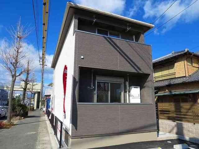 南日永駅より徒歩3分 築12年9ヶ月 2階建の賃貸物件
