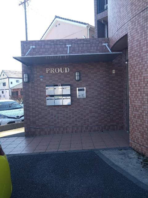 PROUD（202） エントランス