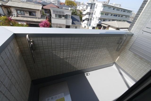 福岡市東区原田アパート バルコニー