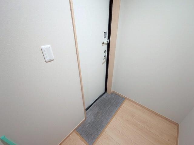 福岡市早良区野芥アパート 玄関