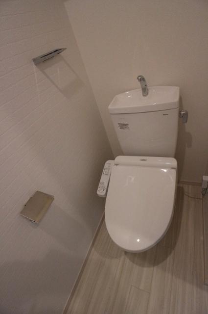 福岡市博多区西月隈アパート トイレ