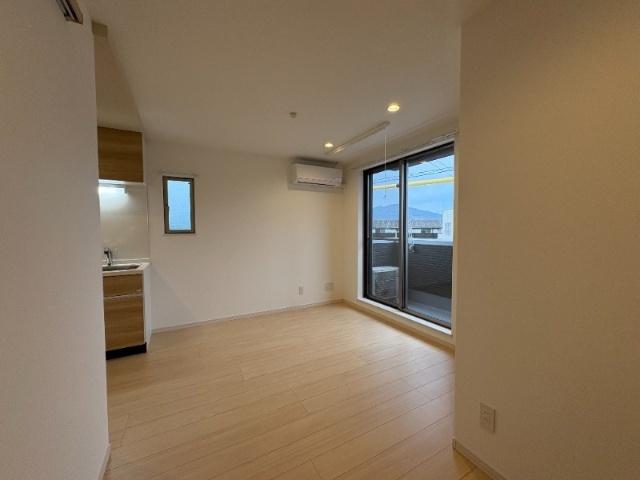 福岡市早良区次郎丸アパート リビング