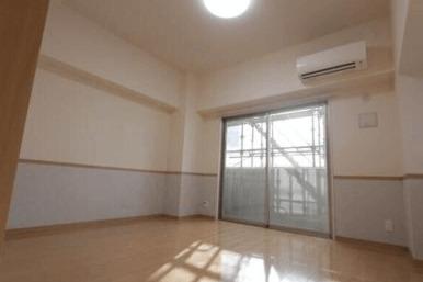 福岡市早良区西新マンション リビング