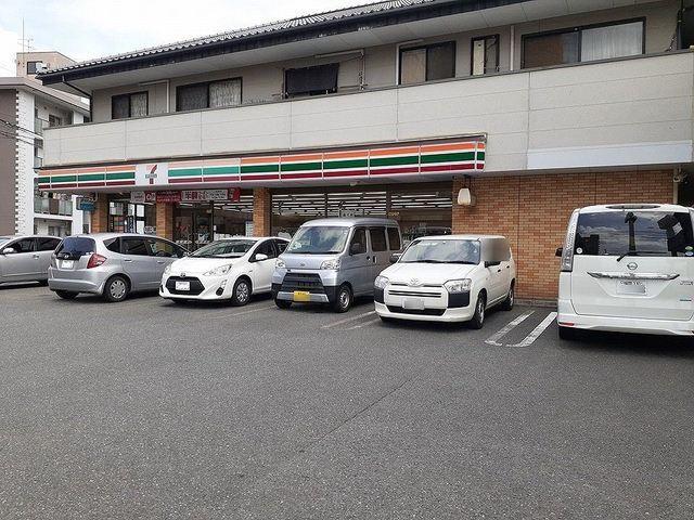 セブンイレブン春日桜ヶ丘4丁目：250m