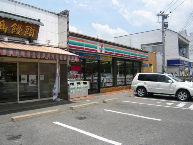 セブンイレブン粕屋原町駅前店：114m