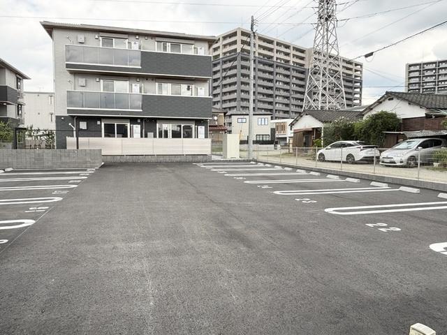 Pure Wind Garden　B棟（301） 駐車場