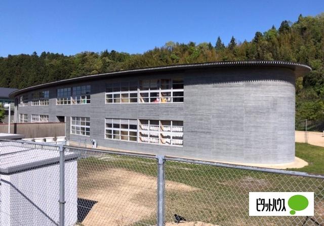 加賀市立錦城中学校：1843m