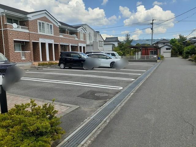 サン・パール　Ⅰ（101） 駐車場