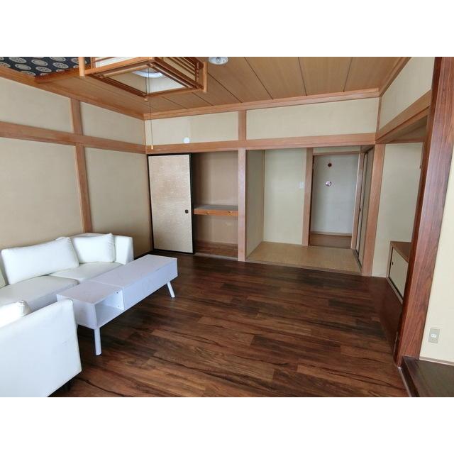 山代温泉桔梗丘2-52-5借家（01） リビング