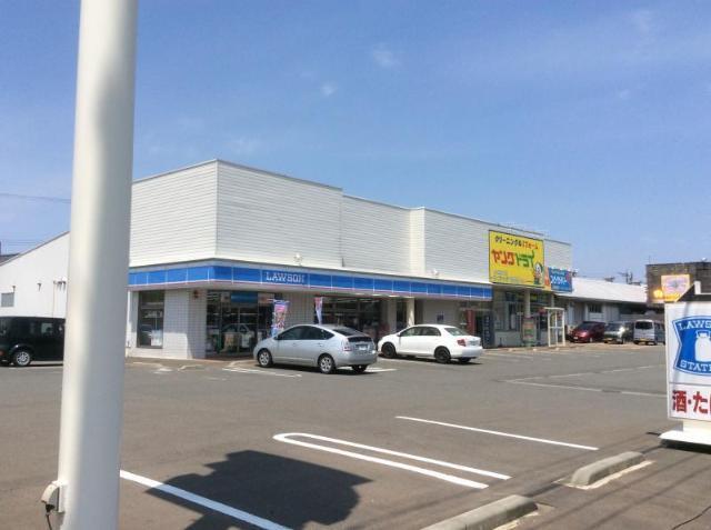 ローソン春江江留店：755m