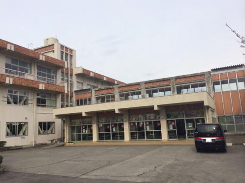 金津小学校：1800m