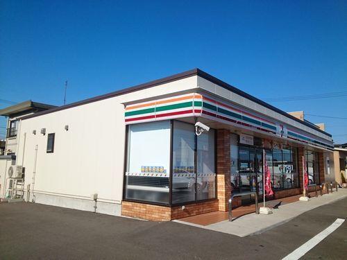 セブンイレブン丸岡一本田福所店：750m