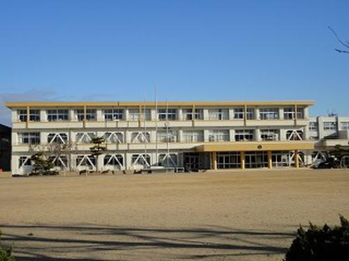 高椋小学校：600m