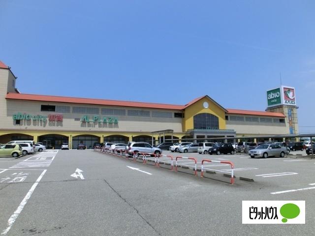 ファッションセンターしまむら加賀店：441m