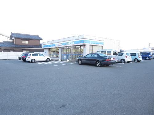 ローソン 丸岡南横地店：500m