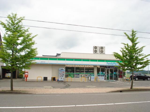 ファミリーマート金津花乃杜店（コンビニ）：1474m