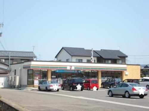 セブンイレブン 丸岡インター店：650m