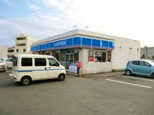 ローソン　三国山王店：1800m