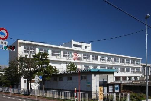 芦原小学校：650m