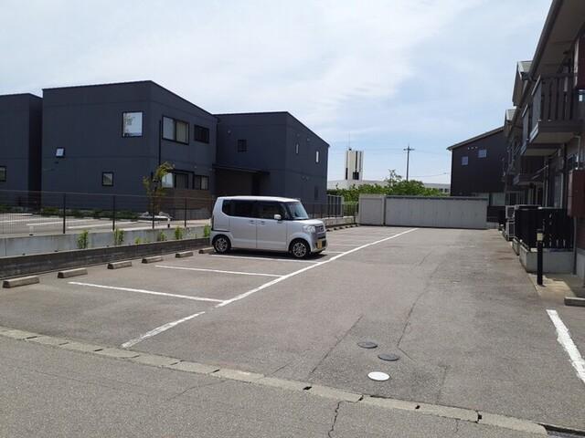 ステラ寿(ﾋｻ)（101） 駐車場
