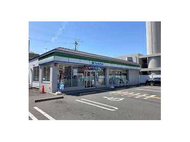 ファミリーマート烏丸十条店：204m