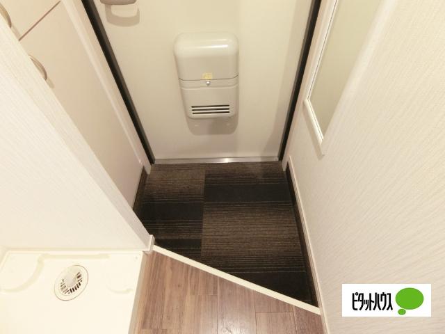 ワンモアハート円町 玄関