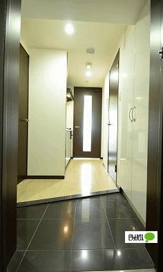 クリスタルグランツ京都御所西 玄関