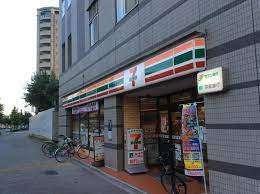 セブンイレブン京都堀川松原店：93m
