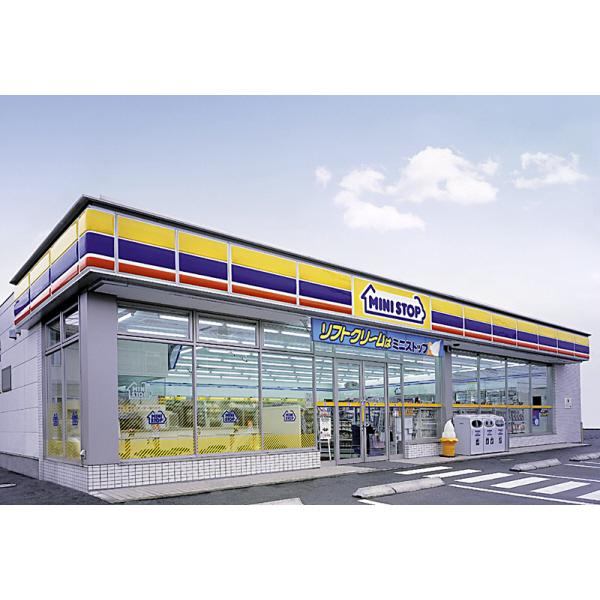 ミニストップ千本丸太町店：272m