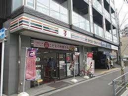 セブンイレブン京福西院駅前店：276m