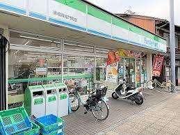 ファミリーマート唐橋羅城門町店：150m
