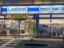 ローソン京都南区役所前店：328m