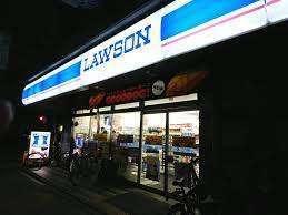 ローソン四条大宮店：319m