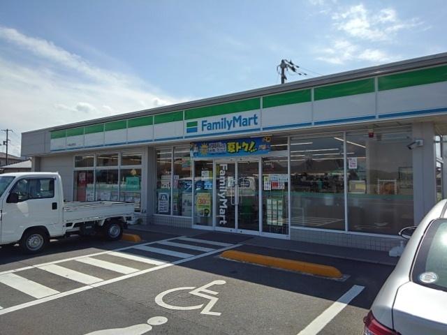 ファミリーマート丸亀垂水町店：1000m