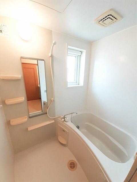 apartment 三本松町１丁目
