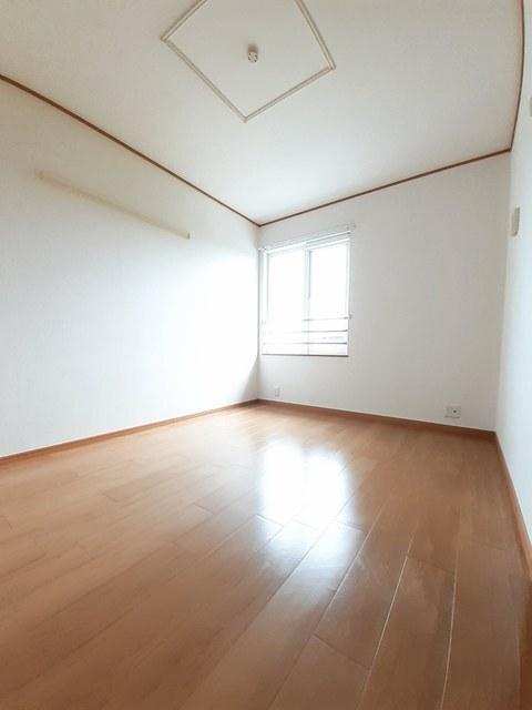 apartment 三本松町１丁目