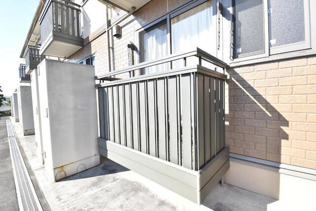 apartment 三本松町１丁目