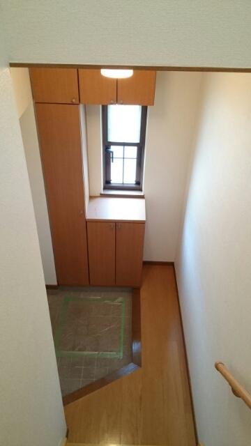 apartment 高瀬町新名