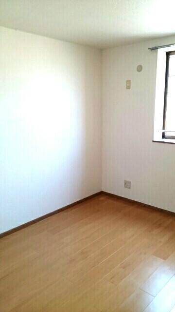 apartment 高瀬町新名